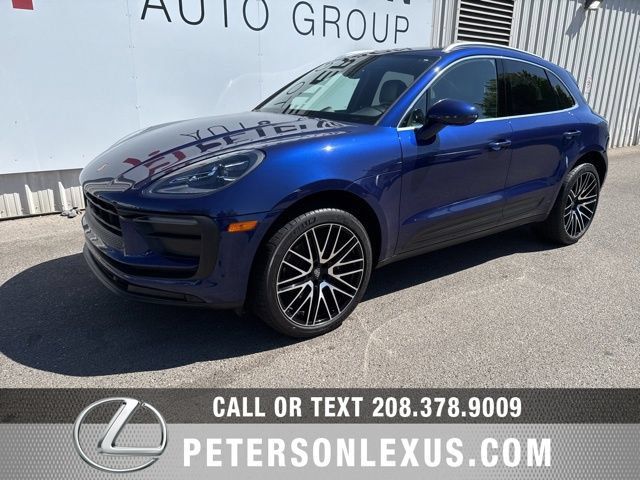 Used 2022 Porsche Macan AWD/4WD image 8