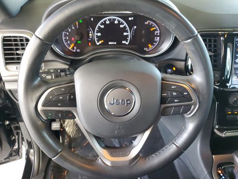 Certified 2022 Jeep Grand Cherokee Laredo E AWD/4WD image 23