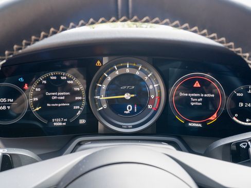 Used 2022 Porsche 911 GT3 image 19