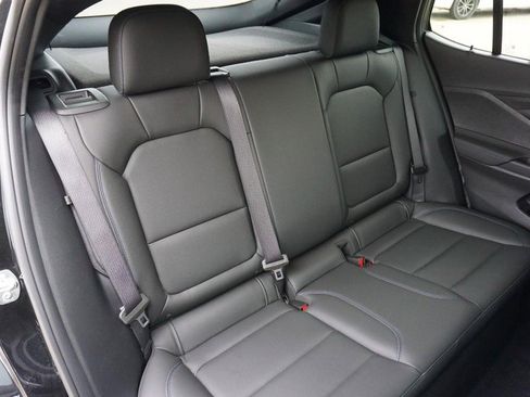 Used 2024 Buick Envista Sport Touring w/ Convenience II Package FWD image 31