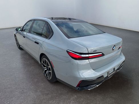 Certified 2023 BMW 760i xDrive image 17