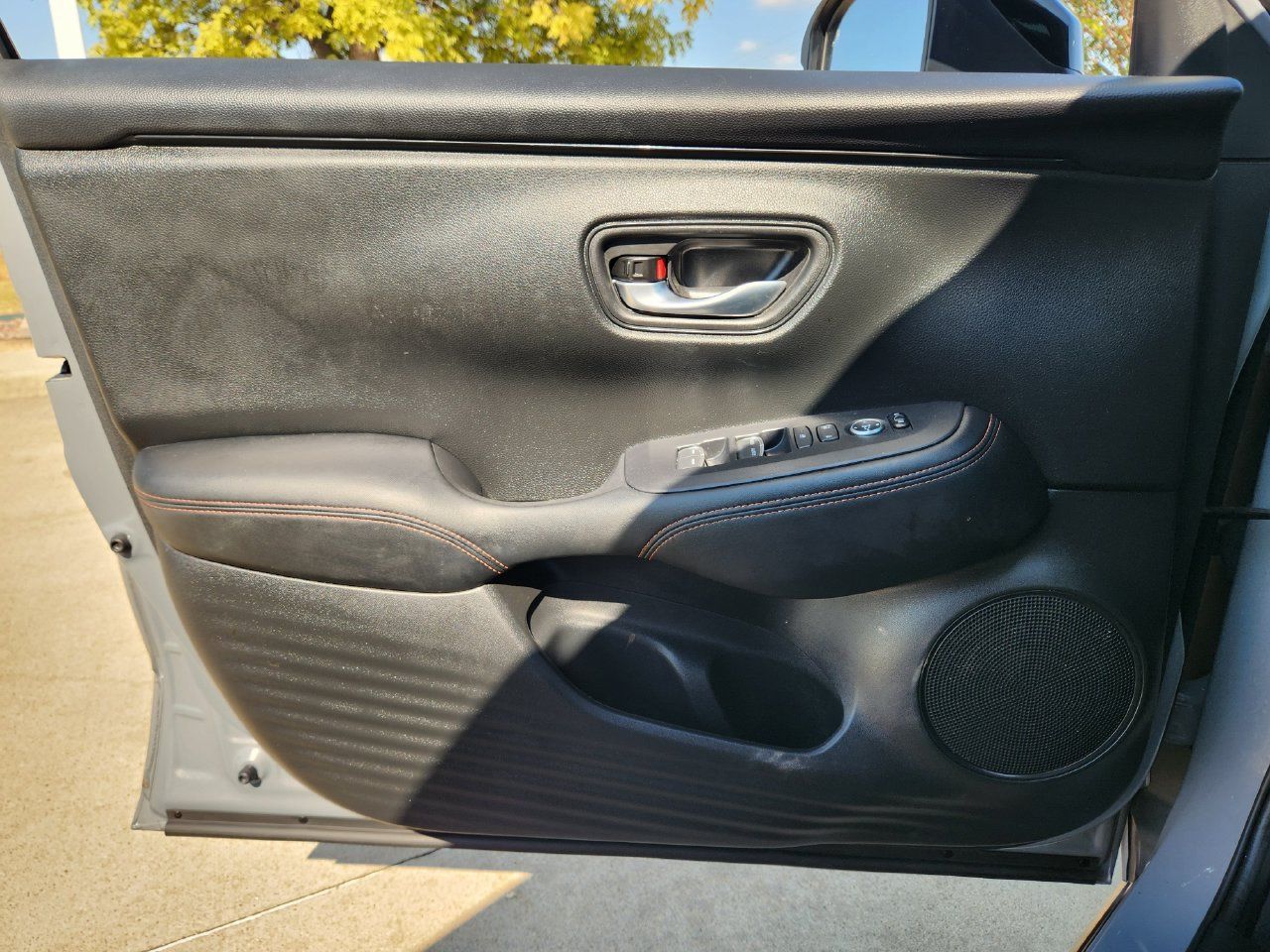 Used 2025 Honda HR-V Sport image 16