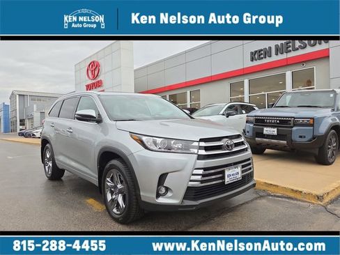 Used 2019 Toyota Highlander Limited Platinum AWD/4WD image 1