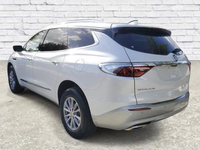 Used 2024 Buick Enclave Essence w/ Technology Package