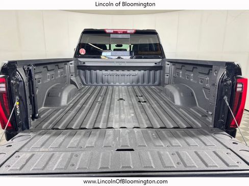 Used 2024 GMC Sierra 3500 Denali Ultimate AWD/4WD image 18