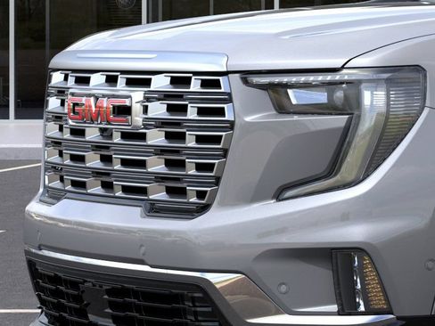 New 2026 GMC Acadia Denali w/ Super Cruise Package AWD/4WD image 13