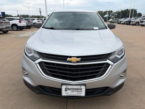 Used 2021 Chevrolet Equinox LS w/ LS Convenience Package AWD/4WD image 8