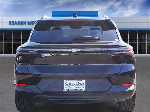 New 2026 Chevrolet Equinox EV LT image 5
