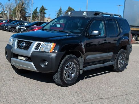 Used 2015 Nissan Xterra PRO-4X image 4
