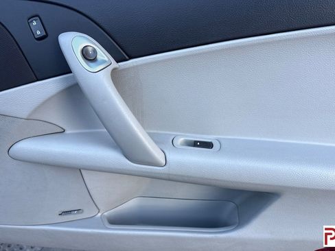 Used 2007 Chevrolet Corvette Convertible w/ Preferred Equipment Group image 19