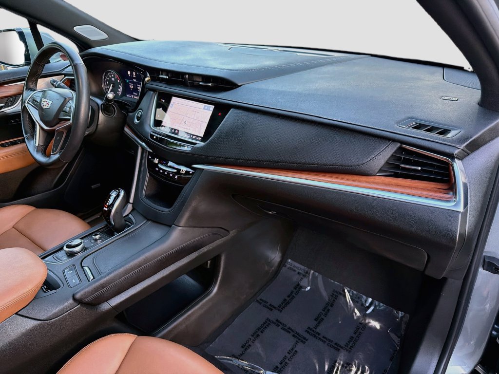 Used 2024 Cadillac XT5 Premium Luxury w/ Technology Package FWD image 34