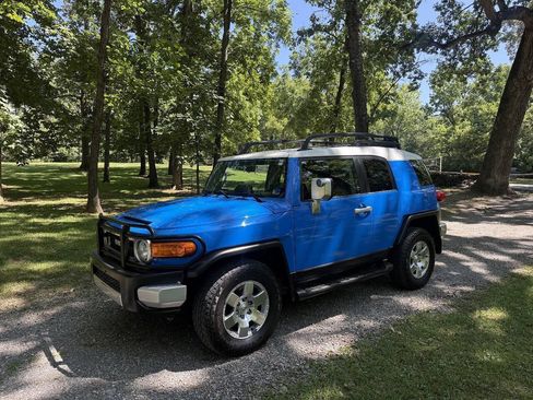 Used 2007 Toyota FJ Cruiser 4WD image 1