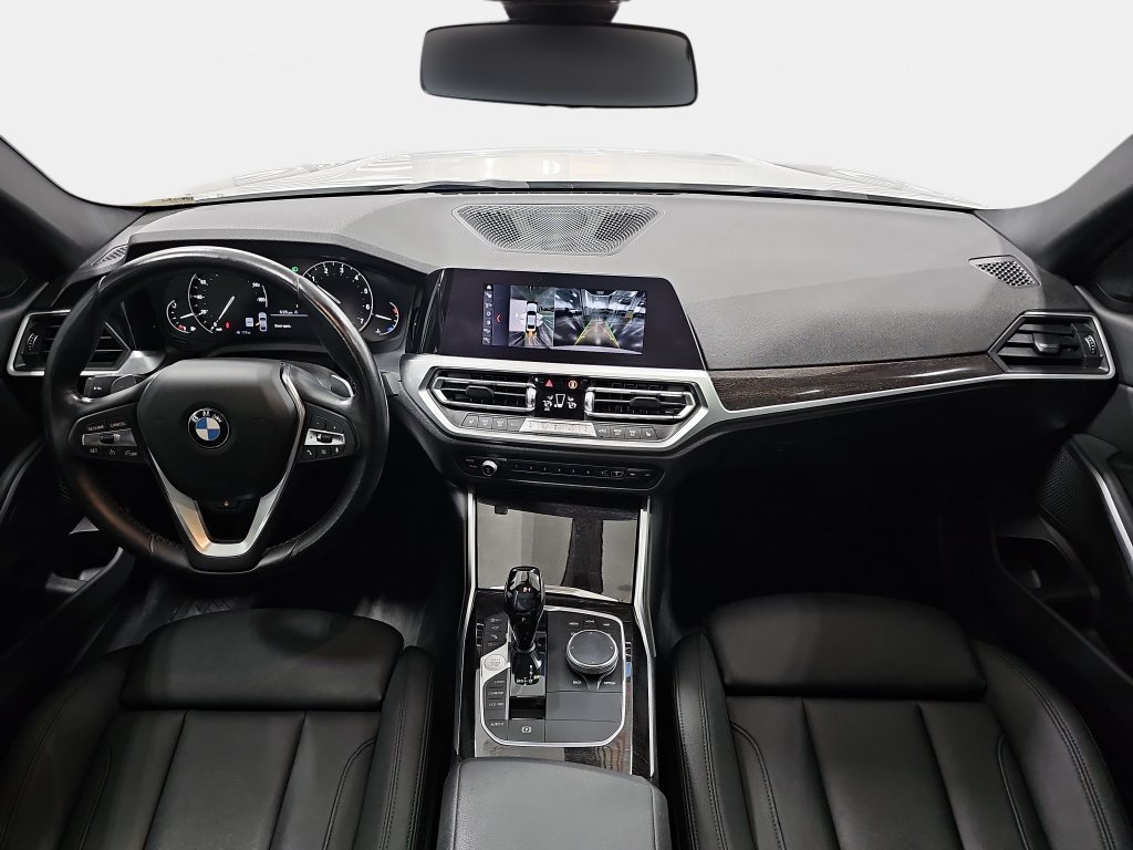 Used 2020 BMW 330i xDrive Sedan w/ Convenience Package AWD/4WD image 10