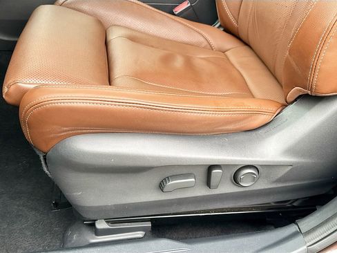 Used 2021 Subaru Outback Touring w/ Popular Package #2 image 24