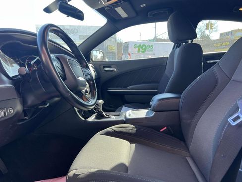 Used 2021 Dodge Charger SXT image 17