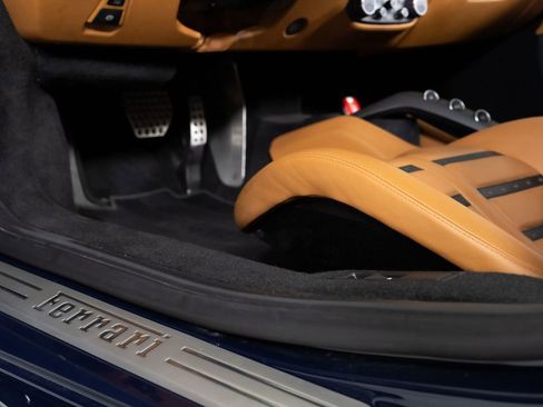 Used 2017 Ferrari 488 GTB RWD image 25