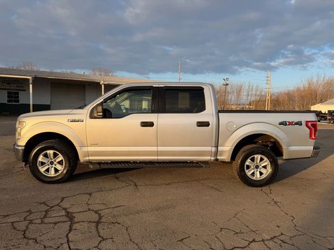 Used 2017 Ford F150 XLT w/ Equipment Group 301A Mid image 8