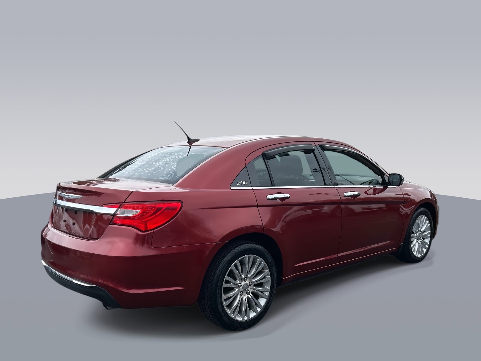 Used 2013 Chrysler 200 Limited w/ Sun/Sound Group FWD image 3