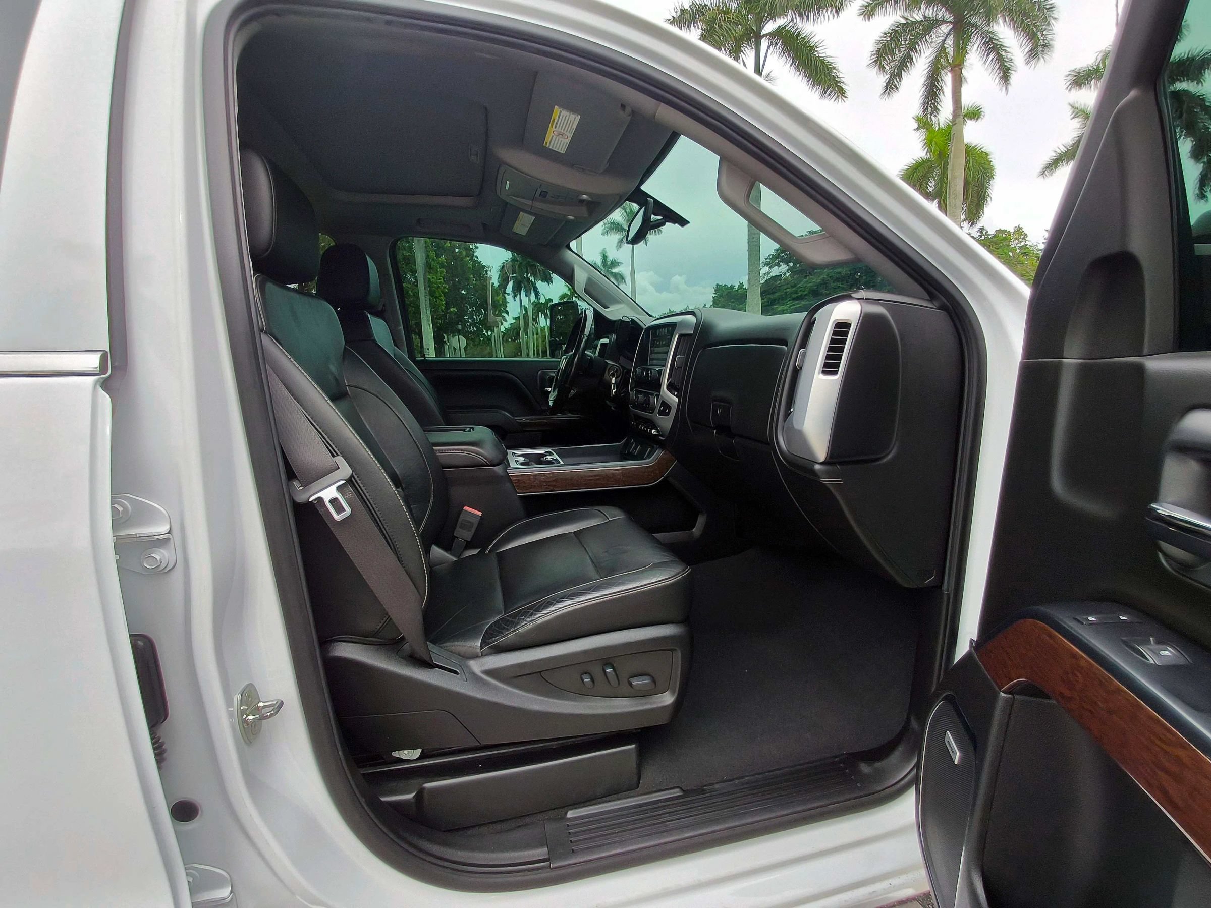 Used 2019 GMC Sierra 2500 SLT AWD/4WD image 40