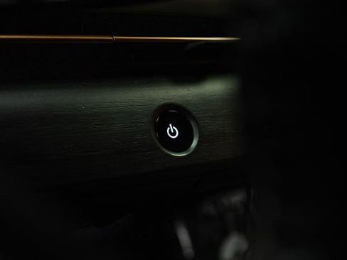 Used 2024 Nissan Ariya FWD image 19