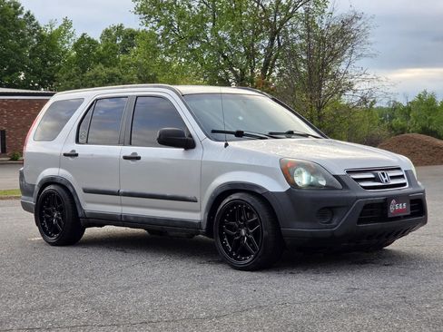 Used 2006 Honda CR-V LX image 2