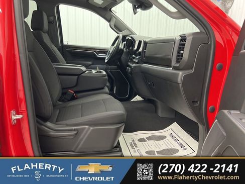 Used 2023 Chevrolet Silverado 1500 LT AWD/4WD image 15