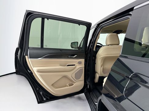 Used 2022 Jeep Grand Cherokee L Limited w/ Luxury Tech Group II image 26