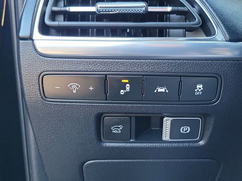 Used 2020 Hyundai Palisade Limited image 15