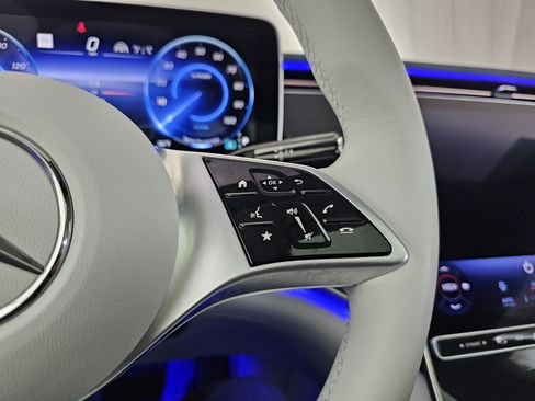 Used 2023 Mercedes-Benz EQE 350+ 4MATIC Sedan image 36