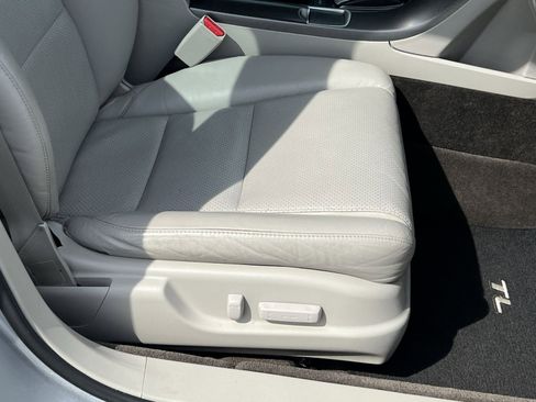 Used 2012 Acura TL w/ Technology Package image 27