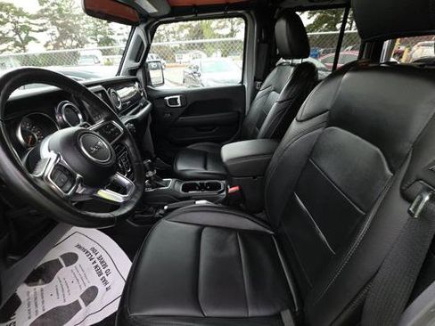 Used 2021 Jeep Wrangler Unlimited Sahara image 8