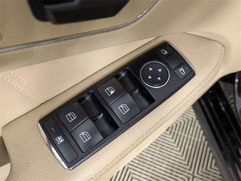 Used 2011 Mercedes-Benz E 350 E 350 image 12