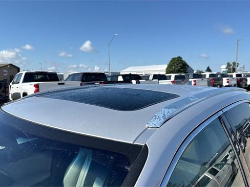 Used 2017 Lexus RX 350 FWD w/ Premium Package image 12