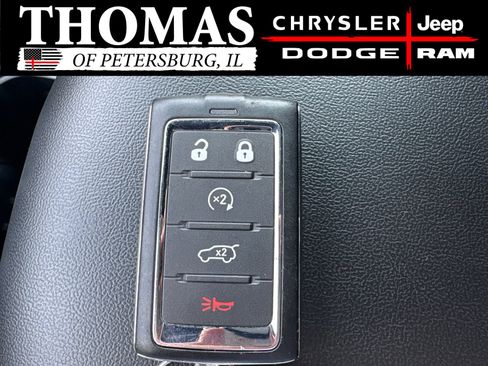 Used 2024 Jeep Grand Cherokee Altitude AWD/4WD image 27