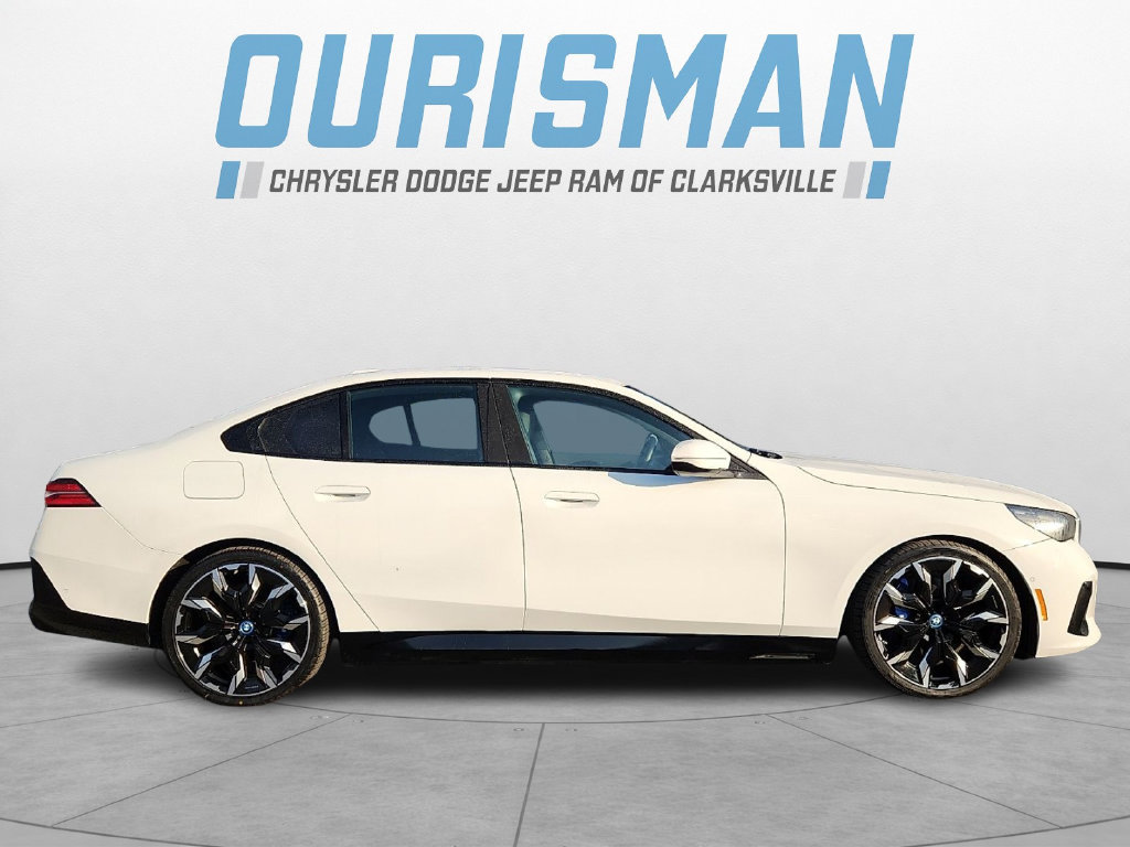 Used 2024 BMW i5 eDrive40i w/ M Sport Package RWD image 7