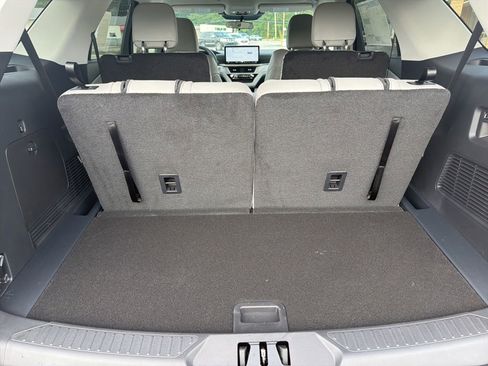 New 2026 Ford Explorer Active w/ Active Comfort Package RWD image 14