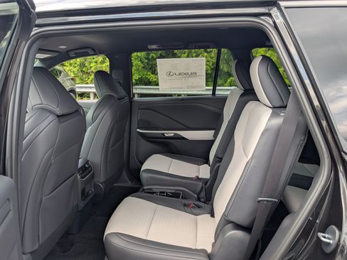 New 2026 Lexus TX 500h AWD image 12