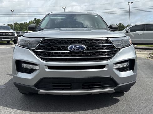 Certified 2023 Ford Explorer XLT w/ Equipment Group 202A AWD/4WD image 32
