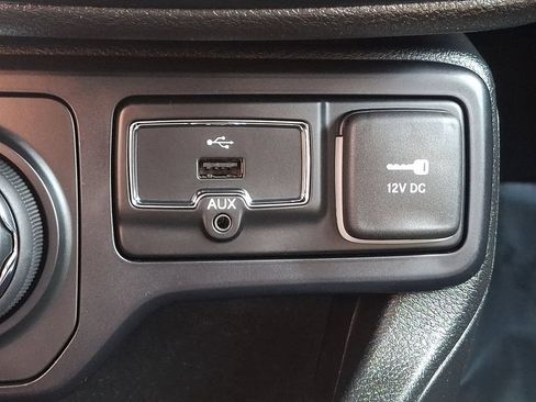 Used 2018 Jeep Renegade Sport w/ Power & Air Group AWD/4WD image 24