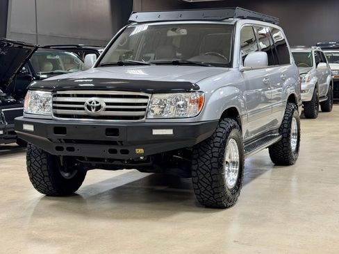 Used 2006 Toyota Land Cruiser AWD/4WD image 3
