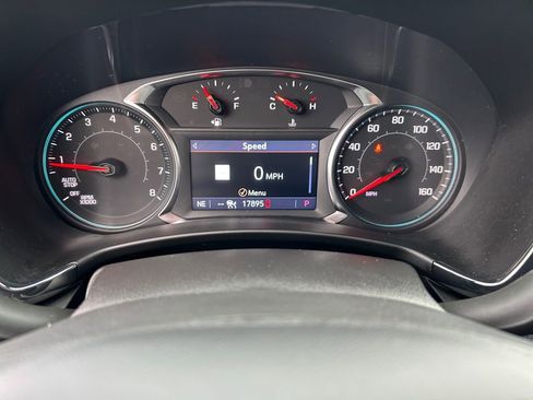 Used 2024 Chevrolet Equinox RS w/ RS Leather Package image 16