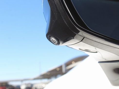 Used 2023 Cadillac Escalade Premium Luxury image 16