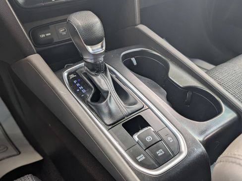 Used 2019 Hyundai Santa Fe SEL FWD image 32