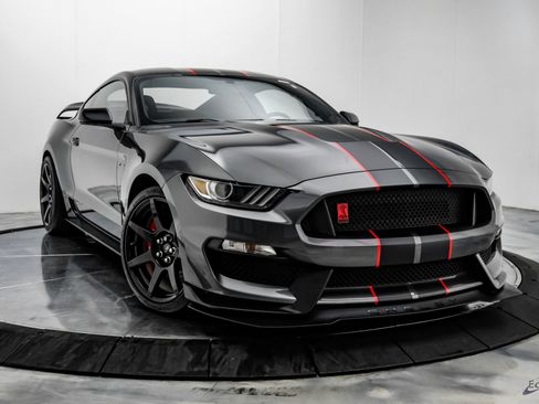 Used 2016 Ford Mustang Shelby GT350R w/ GT350R Equipment Group 920A RWD image 24