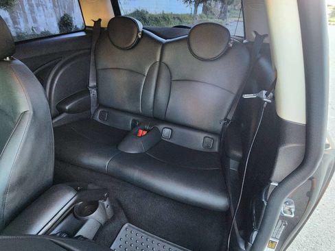 Used 2013 MINI Cooper S image 17