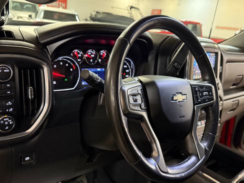 Used 2020 Chevrolet Silverado 2500 LTZ w/ LTZ Convenience Package image 37