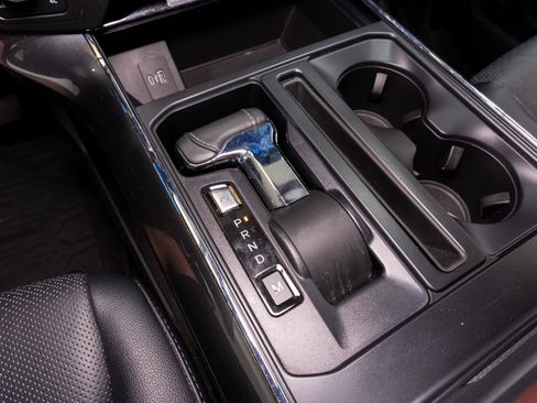 Used 2022 Ford F150 Lariat AWD/4WD image 33