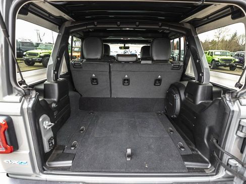 Used 2022 Jeep Wrangler Unlimited Sahara w/ Cold Weather Group image 34