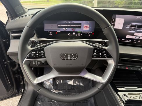 Used 2026 Audi Q3 quattro 2.0T AWD/4WD image 33