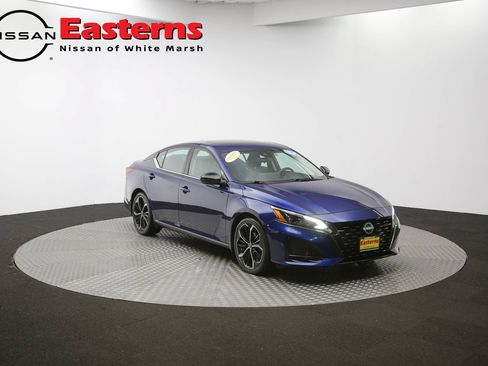 Used 2023 Nissan Altima 2.5 SR w/ SR Premium Package FWD image 47